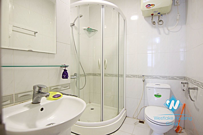 Full furnished 2 bedroom apartment at 713 lac long quan